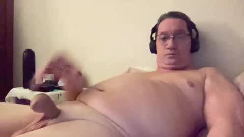 Snapshot of gwashere4u chatting on 5, 1, 2025 gwashere4u online show from 5, 1, 2025