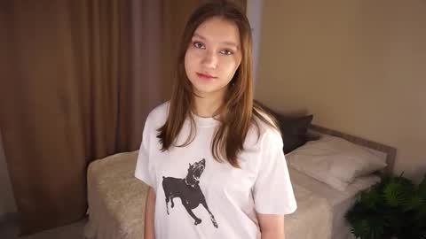 Molly online show from 1, 2, 2026