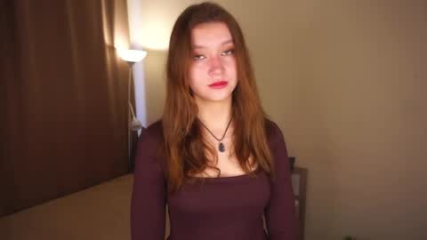 Snapshot of gwennielove chatting on 9, 5, 2026 Molly online show from 9, 5, 2026