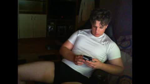 Snapshot of gymguy0505 chatting on 7, 5, 2026 gymguy0505 online show from 7, 5, 2026