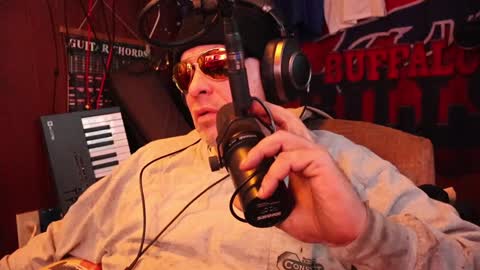 Snapshot of h0tttsteel chatting on 2, 12, 2024 h0tttsteel online show from 2, 12, 2024