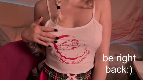 Snapshot of h2h0e chatting on 15, 2, 2025 Lana online show from 15, 2, 2025