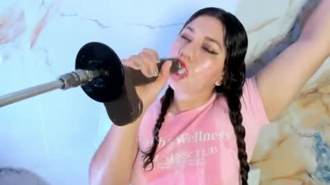 Snapshot of hade_cute2 chatting on 29, 5, 2026 hade_cute2 online show from 29, 5, 2026