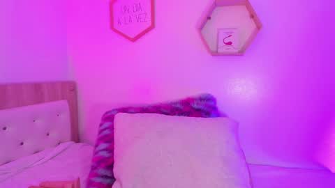 Snapshot of hadid_jimenez chatting on 27, 4, 2026 Hadid online show from 27, 4, 2026