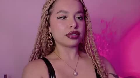 Snapshot of haelycute chatting on 7, 7, 2026 Haely online show from 7, 7, 2026