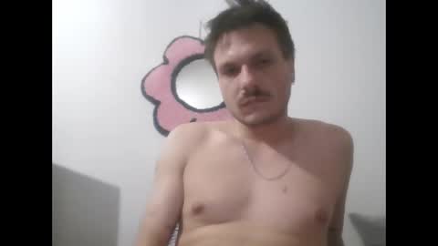 Snapshot of hahabenizxd chatting on 1, 1, 2025 hahabenizxd online show from 1, 1, 2025