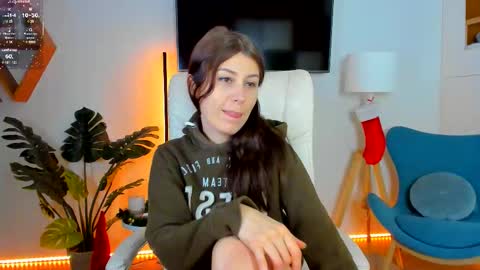 Hailey  Green online show from 22, 12, 2025