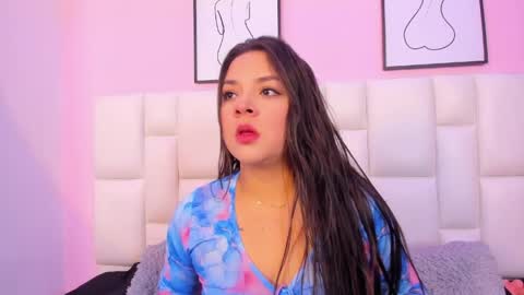 Snapshot of hailey_henao chatting on 19, 5, 2026 Hailey Henao online show from 19, 5, 2026