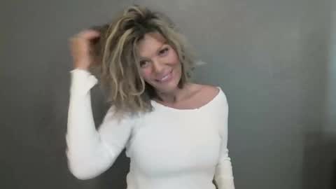 Hailey online show from 19, 4, 2026