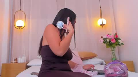 Snapshot of haily_b chatting on 24, 4, 2026 Haily online show from 24, 4, 2026