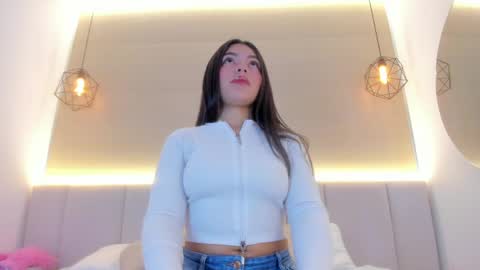 Snapshot of haily_b chatting on 2, 5, 2026 Haily online show from 2, 5, 2026