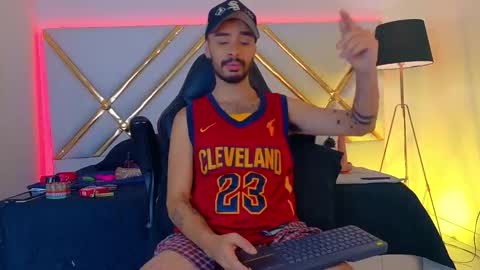 H A I R Y D I A M O N D online show from 27, 10, 2025