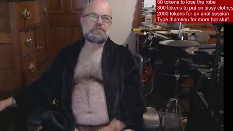 Snapshot of hairydaddybear69 chatting on 18, 5, 2026 HairyDaddyBear69 online show from 18, 5, 2026