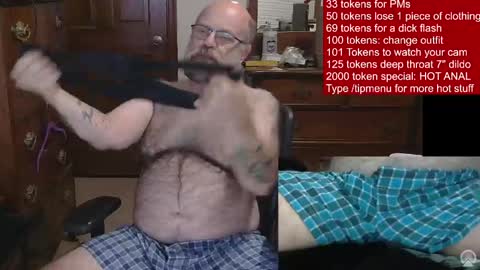 Snapshot of hairydaddybear69 chatting on 9, 6, 2026 HairyDaddyBear69 online show from 9, 6, 2026