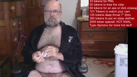 Snapshot of hairydaddybear69 chatting on 10, 6, 2026 HairyDaddyBear69 online show from 10, 6, 2026