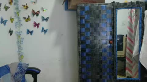 hairygirl83 online show from 19, 1, 2026