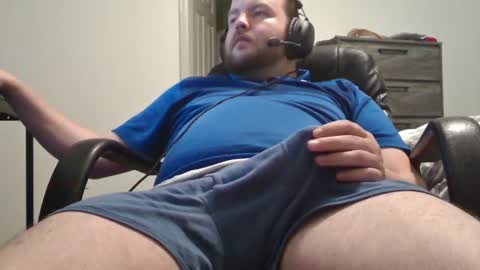 Snapshot of hairymikey chatting on 16, 7, 2026 hairymikey online show from 16, 7, 2026