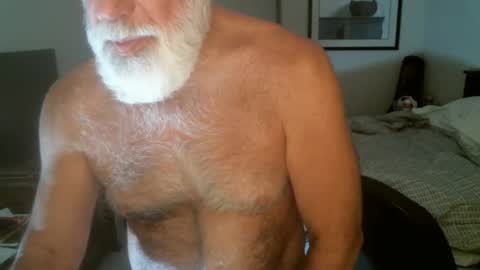 Hairy pecs online show from 25, 5, 2026