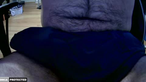 Snapshot of hairyuncut1705 chatting on 1, 5, 2026 hairyuncut1705 online show from 1, 5, 2026