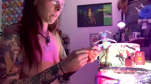 Snapshot of halfabrainbaby chatting on 21, 10, 2025 halfabrainbaby online show from 21, 10, 2025