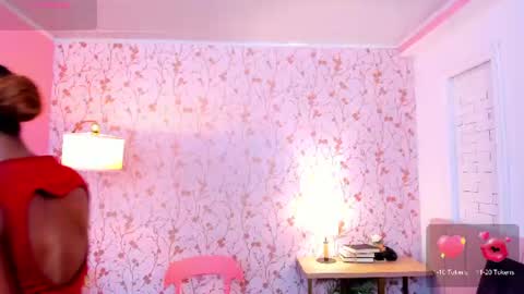 Snapshot of halleylorens chatting on 24, 6, 2026 Halley Lorens online show from 24, 6, 2026