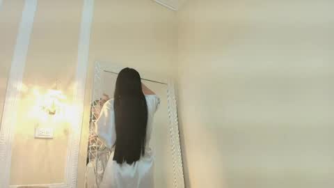 Snapshot of halliestone chatting on 1, 6, 2026 Hallie Stone online show from 1, 6, 2026