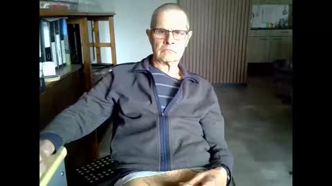 Prefer men 80 online show from 30, 3, 2026