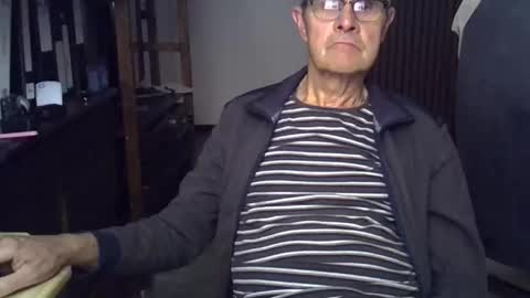 Snapshot of hamto65 chatting on 19, 5, 2026 Prefer men 80 online show from 19, 5, 2026