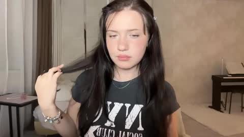 Snapshot of hanahwoods chatting on 22, 5, 2026 hanahwoods online show from 22, 5, 2026