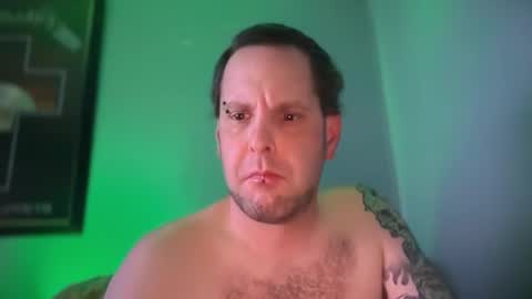 Snapshot of hand_banana_420 chatting on 16, 10, 2025 hand_banana_420 online show from 16, 10, 2025