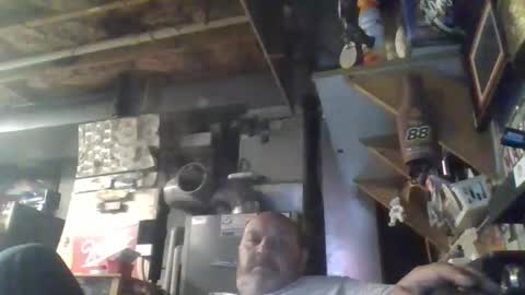 Snapshot of handiemanhere chatting on 28, 4, 2026 naked man online show from 28, 4, 2026