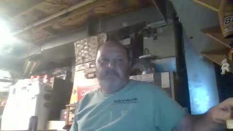 Snapshot of handiemanhere chatting on 30, 4, 2026 naked man online show from 30, 4, 2026