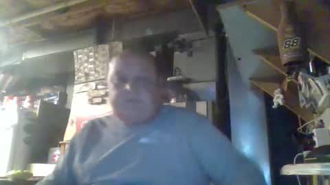 Snapshot of handiemanhere chatting on 2, 5, 2026 naked man online show from 2, 5, 2026