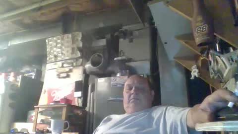 Snapshot of handiemanhere chatting on 3, 5, 2026 naked man online show from 3, 5, 2026