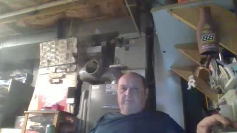Snapshot of handiemanhere chatting on 6, 5, 2026 naked man online show from 6, 5, 2026