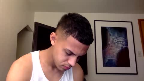 Snapshot of handsome01_ chatting on 14, 12, 2025 handsome01_ online show from 14, 12, 2025