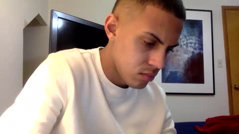 Snapshot of handsome01_ chatting on 18, 12, 2025 handsome01_ online show from 18, 12, 2025