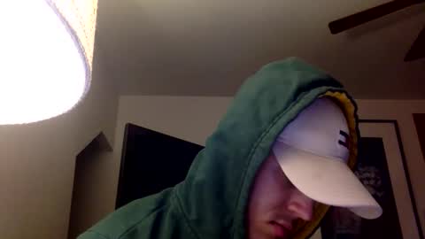 Snapshot of handsome01_ chatting on 21, 12, 2025 handsome01_ online show from 21, 12, 2025