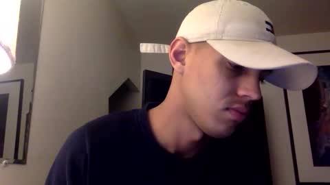 Snapshot of handsome01_ chatting on 6, 1, 2026 handsome01_ online show from 6, 1, 2026