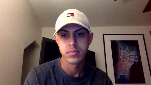 Snapshot of handsome01_ chatting on 11, 1, 2026 handsome01_ online show from 11, 1, 2026