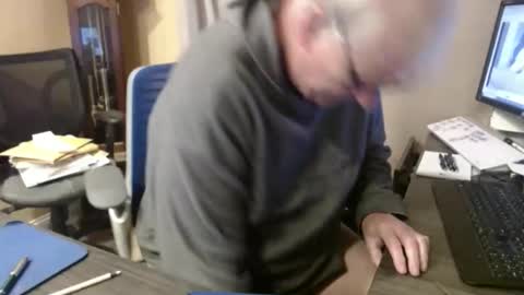 handsome_guy4u online show from 12, 4, 2026