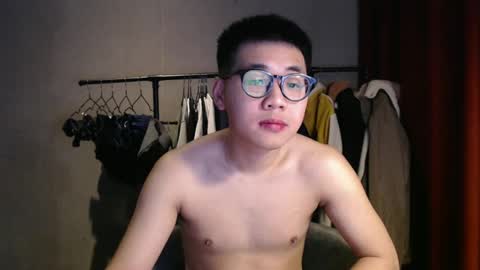 handsome_mannn online show from 31, 12, 2024