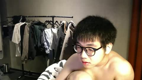 handsome_mannn online show from 27, 2, 2025