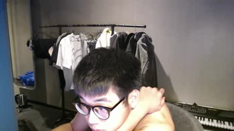 handsome_mannn online show from 11, 9, 2025