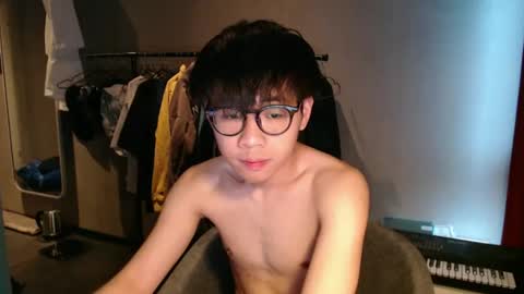 Snapshot of handsome_mannn chatting on 26, 4, 2026 handsome_mannn online show from 26, 4, 2026