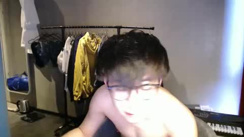 Snapshot of handsome_mannn chatting on 29, 4, 2026 handsome_mannn online show from 29, 4, 2026