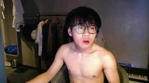 Snapshot of handsome_mannn chatting on 16, 5, 2026 handsome_mannn online show from 16, 5, 2026