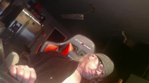 Snapshot of handyman5303 chatting on 16, 12, 2024 Handystudman online show from 16, 12, 2024