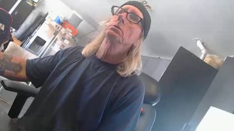 Snapshot of handystud33 chatting on 21, 5, 2026 handystud33 online show from 21, 5, 2026