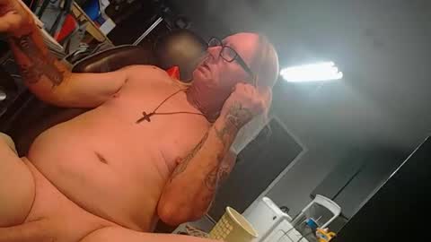 Snapshot of handystud33 chatting on 26, 5, 2026 handystud33 online show from 26, 5, 2026